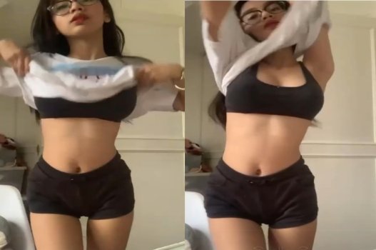 Clip sex genz ngực tròn đầy bị bạn trai hành sướng mê