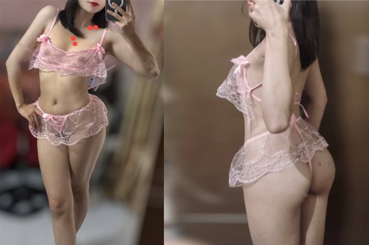 Cô gái ngành y gợi tình khoe nội y lọt khe