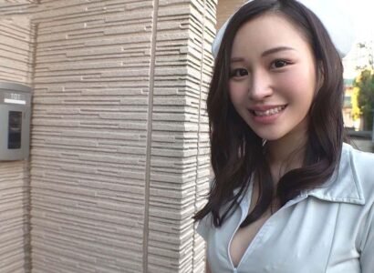 Nữ y tá vú bự chữa sinh lý tại nhà cho bệnh nhân