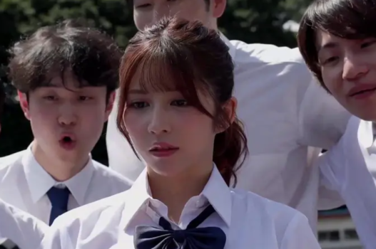 SONE-619 Cô nữ sinh bị cho dùng thuốc kích thích 2025